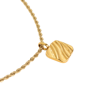 Sounds of the Sea Necklace Gold