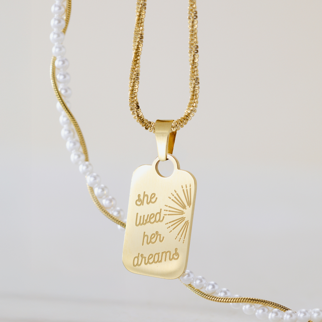 She lived her dreams Necklace Silber