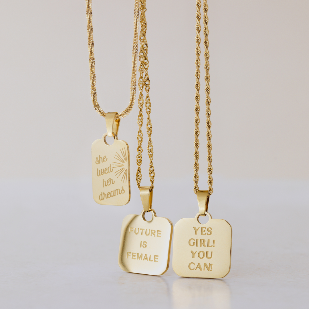 Future is female Necklace Roségold